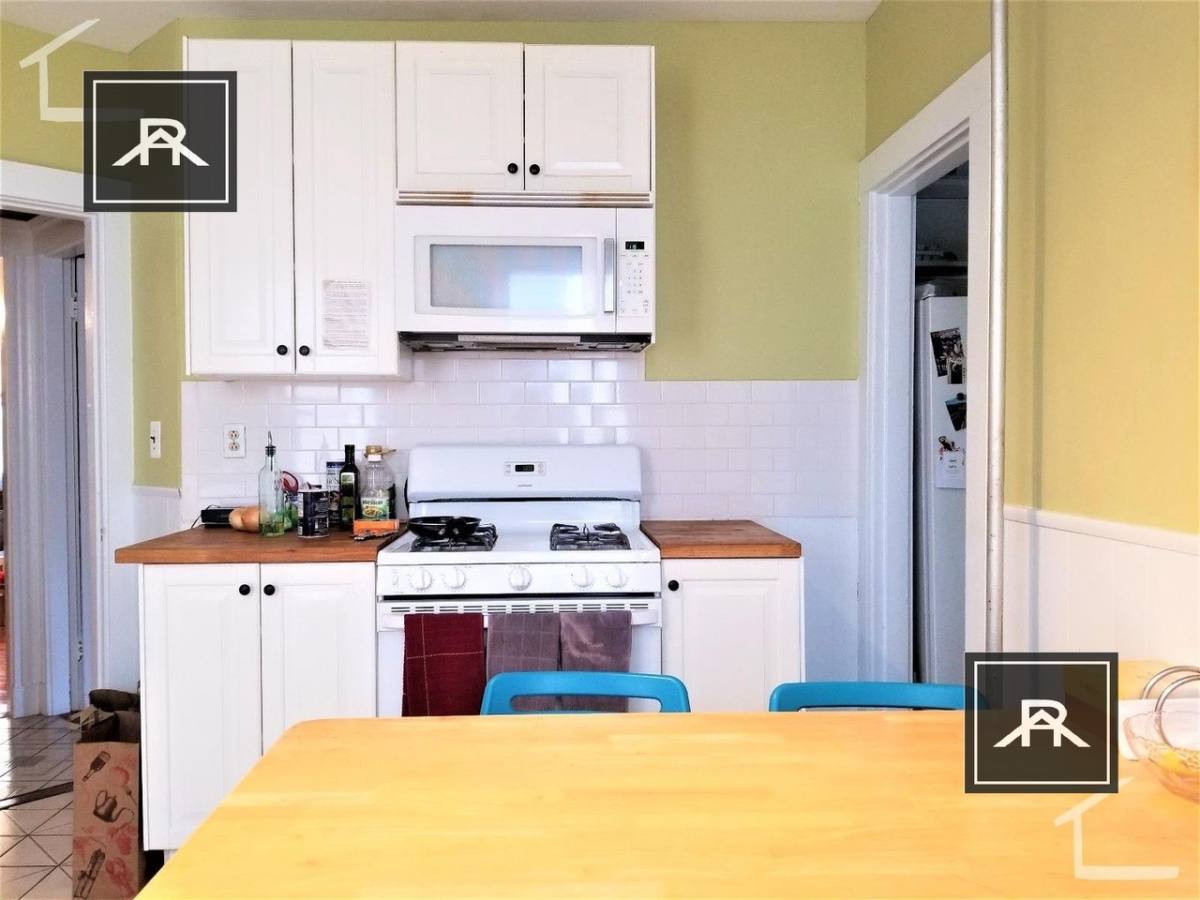 Apartment for rent at 117 Browne St #1, Brookline, MA 02446