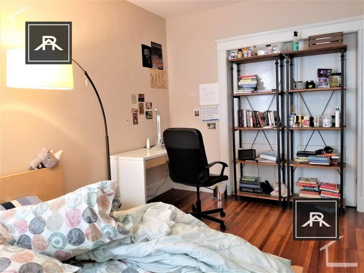 Apartment for rent at 117 Browne St #1, Brookline, MA 02446