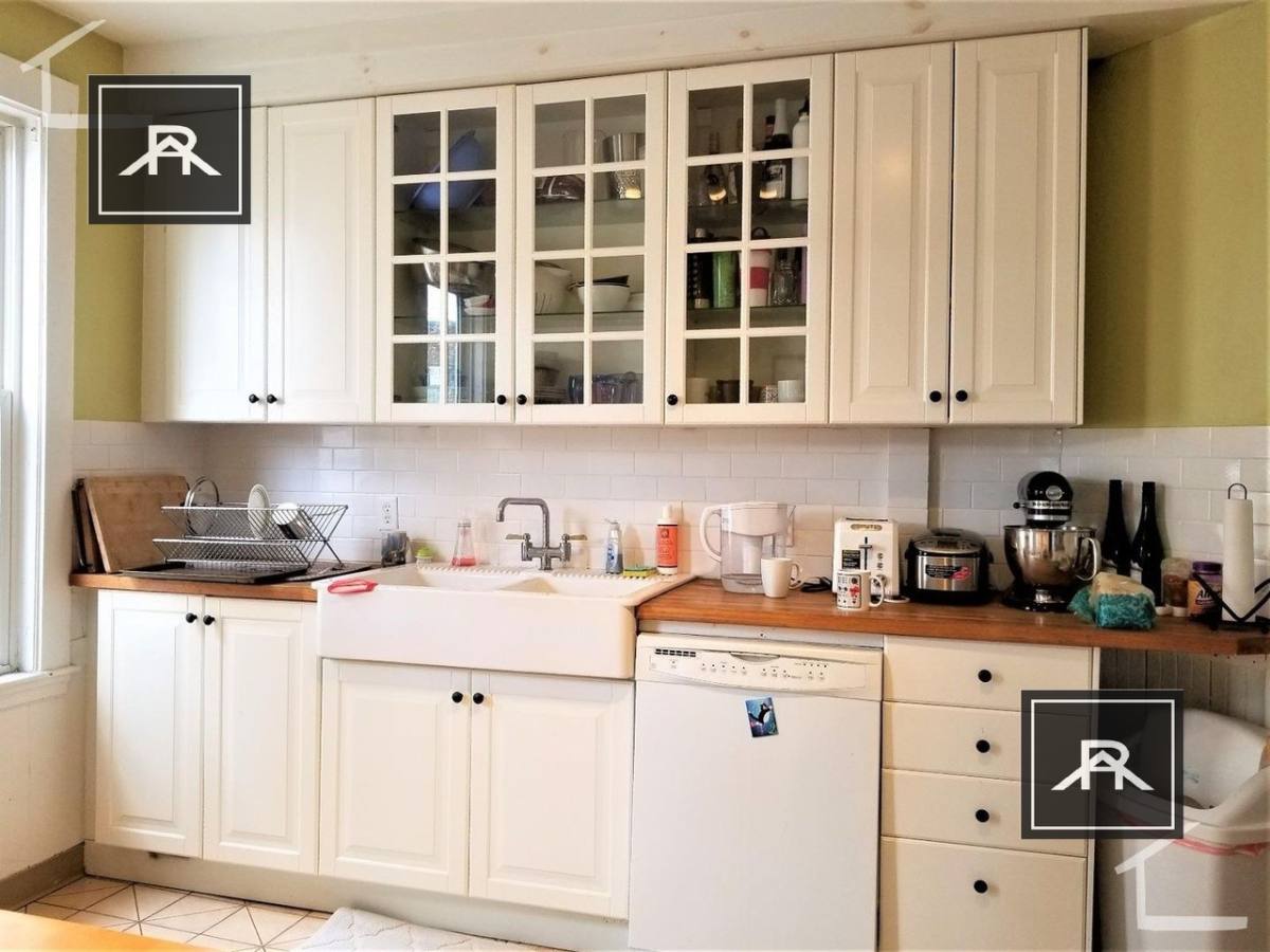 Apartment for rent at 117 Browne St #1, Brookline, MA 02446