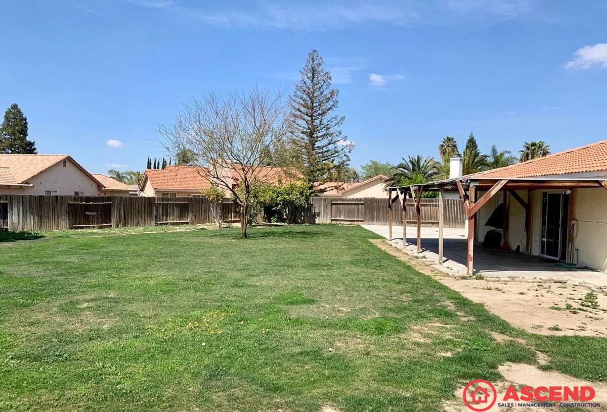 House for rent at 5821 Summer Cypress Dr, Bakersfield, CA 93313