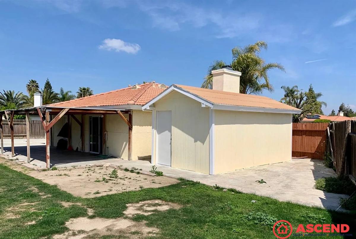 House for rent at 5821 Summer Cypress Dr, Bakersfield, CA 93313