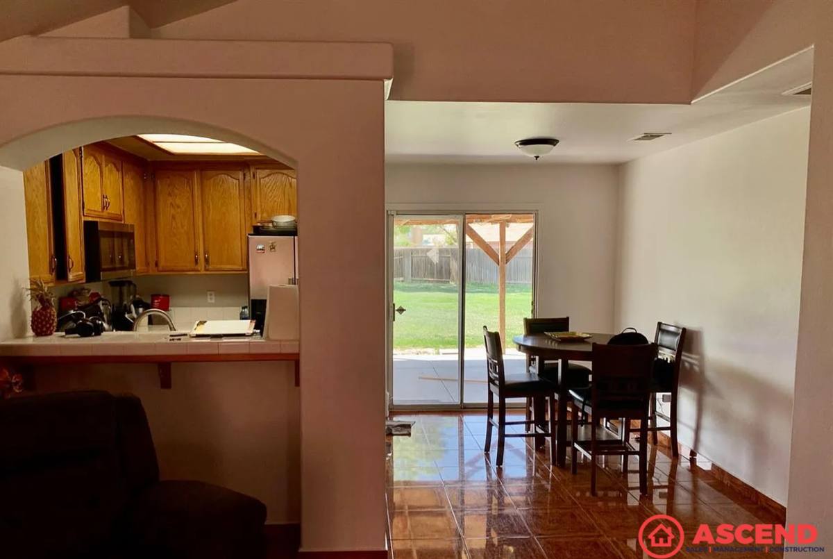 House for rent at 5821 Summer Cypress Dr, Bakersfield, CA 93313