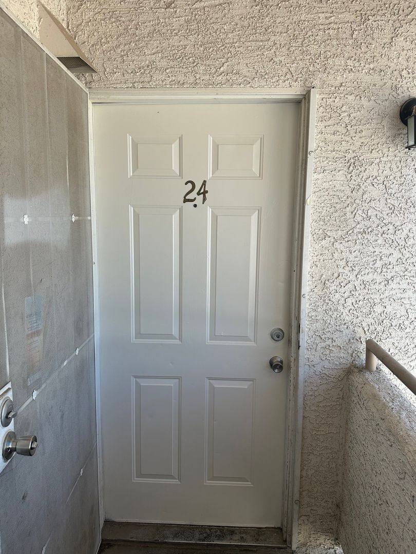 Apartment for rent at 3990 E Carey Ave, Las Vegas, NV 89115