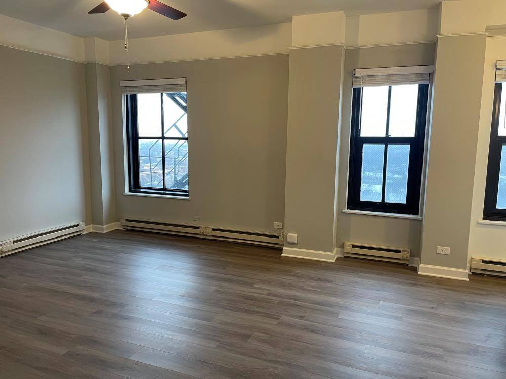 Apartment for rent at 2150 N Lincoln Park W, Chicago, IL 60614