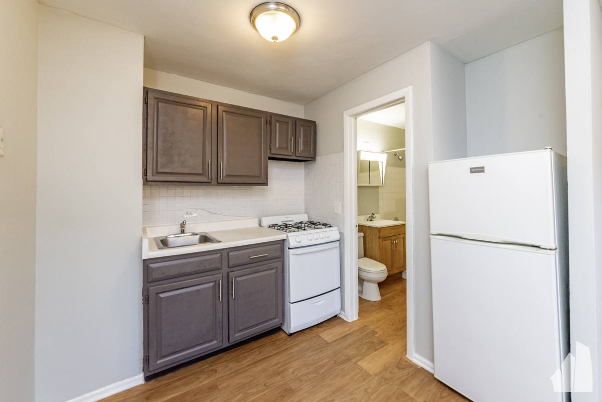 Apartment for rent at 4537 N Dover, Chicago, IL 60640