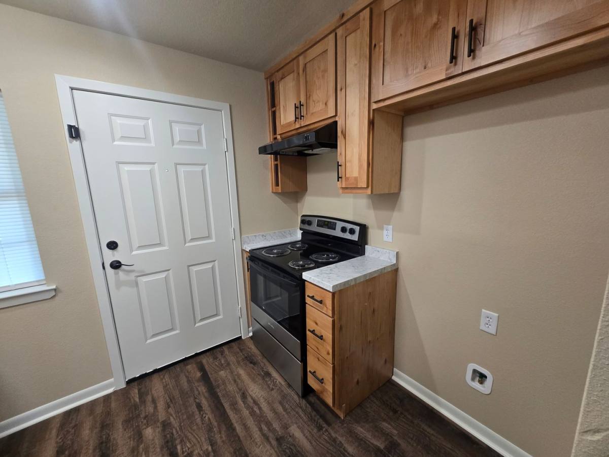 Townhouse for rent at 1101-1103 SE 15th St, Mineral Wells, TX 76067