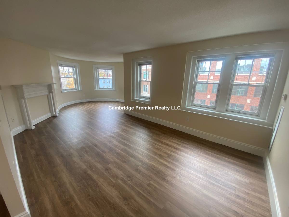 Apartment for rent at 4 University Rd, Cambridge, MA 02138