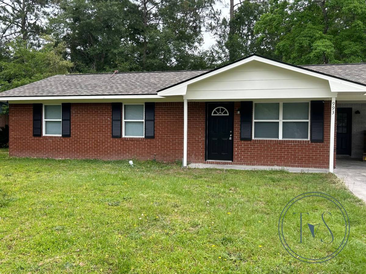 House for rent at 993 White Circle, Hinesville, GA 31313