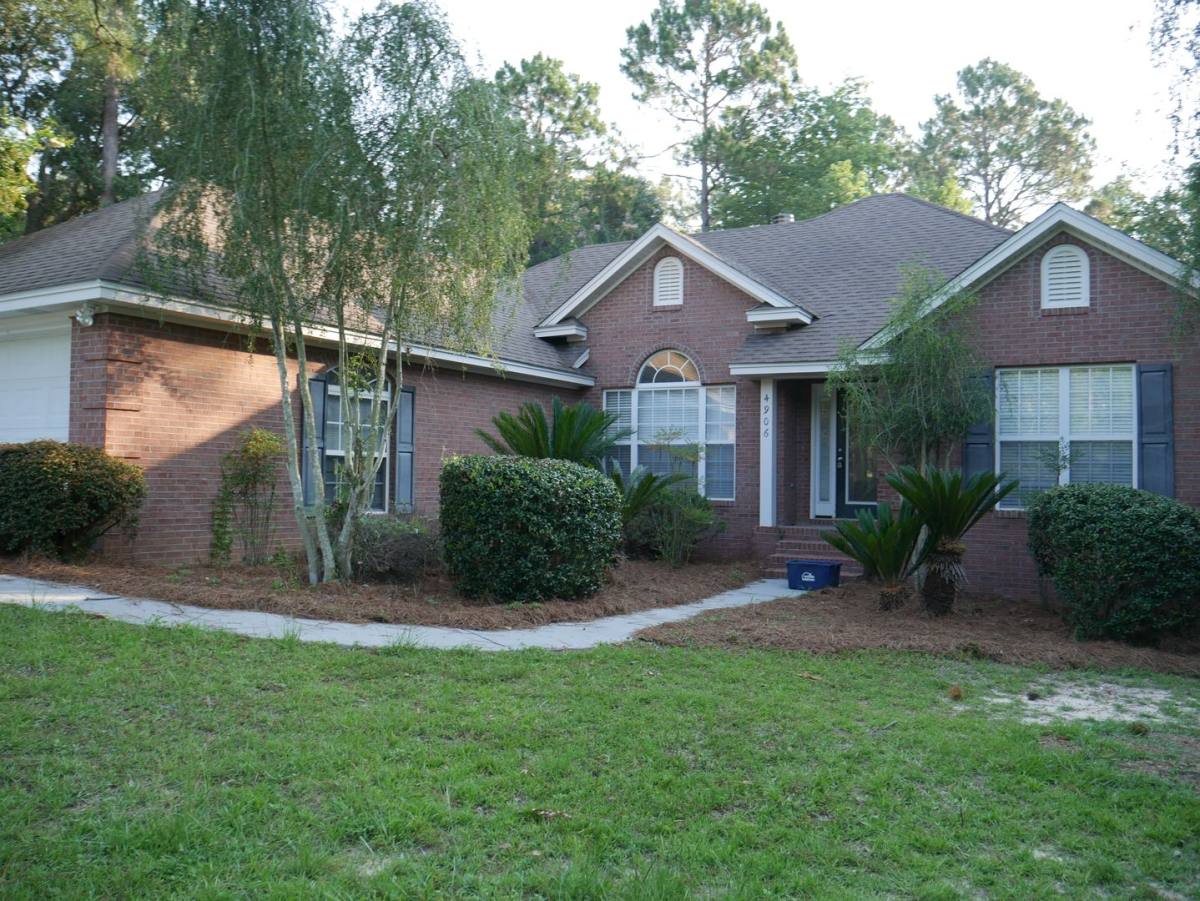 House for rent at 4906 Timberwood Dr, Hahira, GA 31632