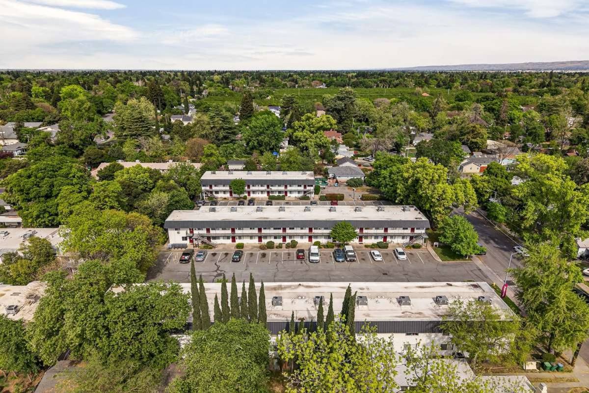 Apartment for rent at 1431 1435 Warner St, Chico, CA 95926