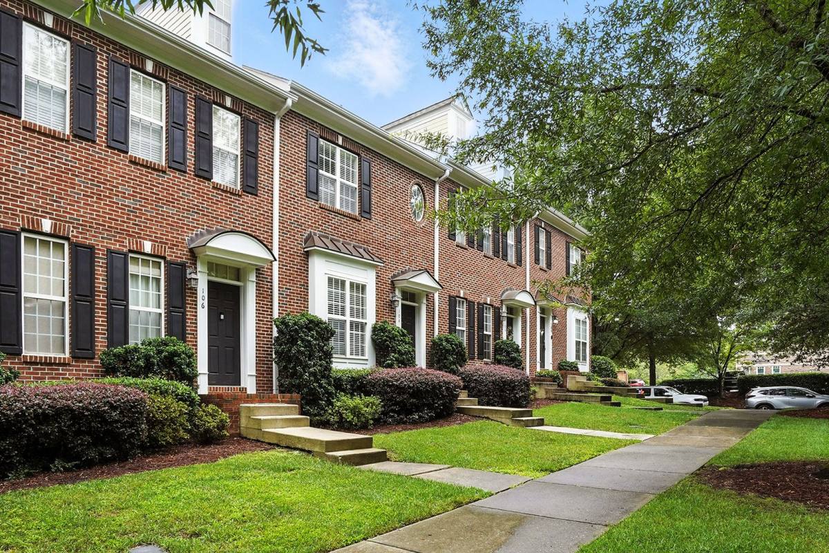 Townhouse for rent at 104 W Savannah Ridge Rd, Holly Springs, NC 27540