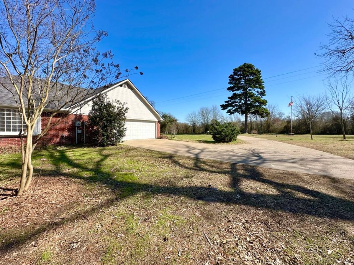 House for rent at 10191 FM 607 N, Brownsboro, TX 75756