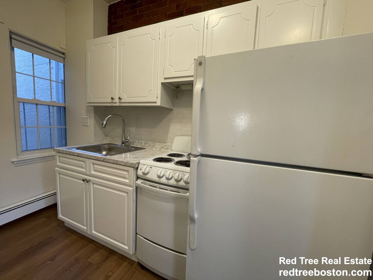 Apartment for rent at 82 S Huntington Ave #12, Jamaica Plain, MA 02130
