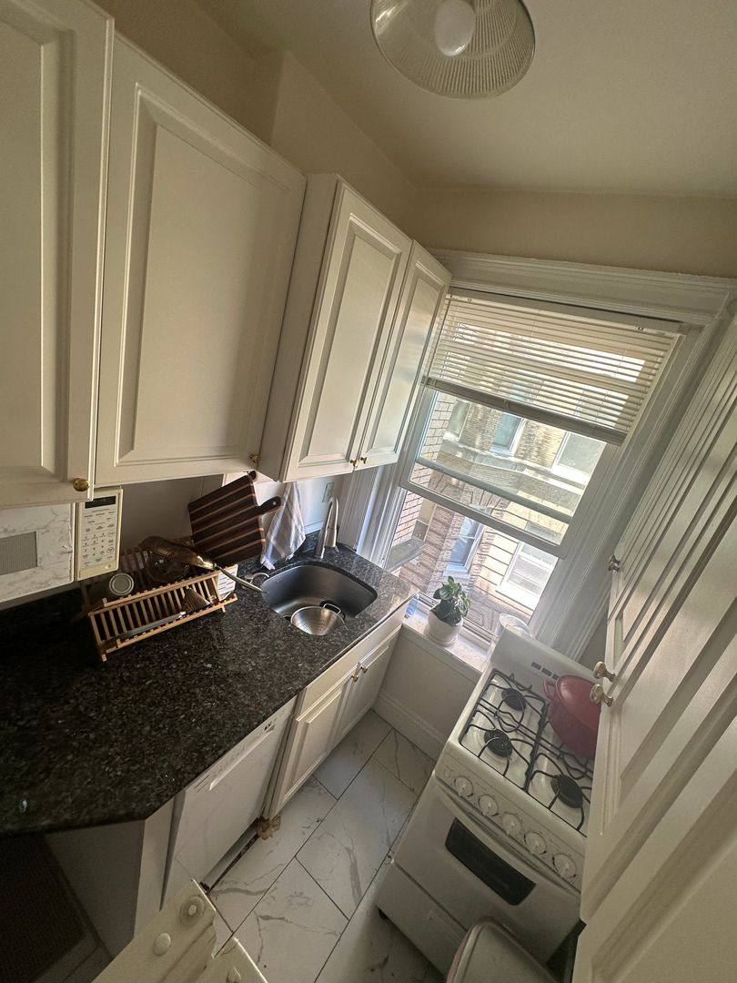 Apartment for rent at 1648 Massachusetts Ave, Cambridge, MA 02138