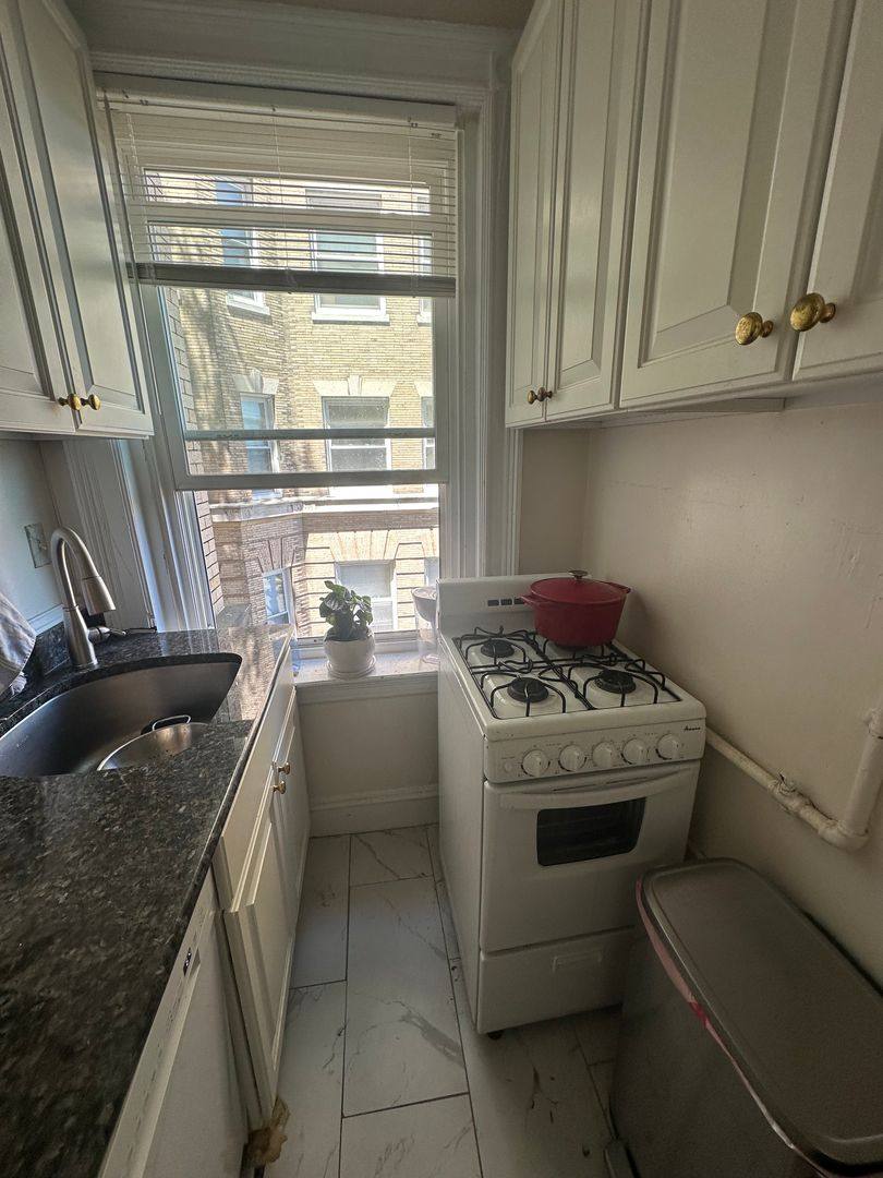 Apartment for rent at 1648 Massachusetts Ave, Cambridge, MA 02138