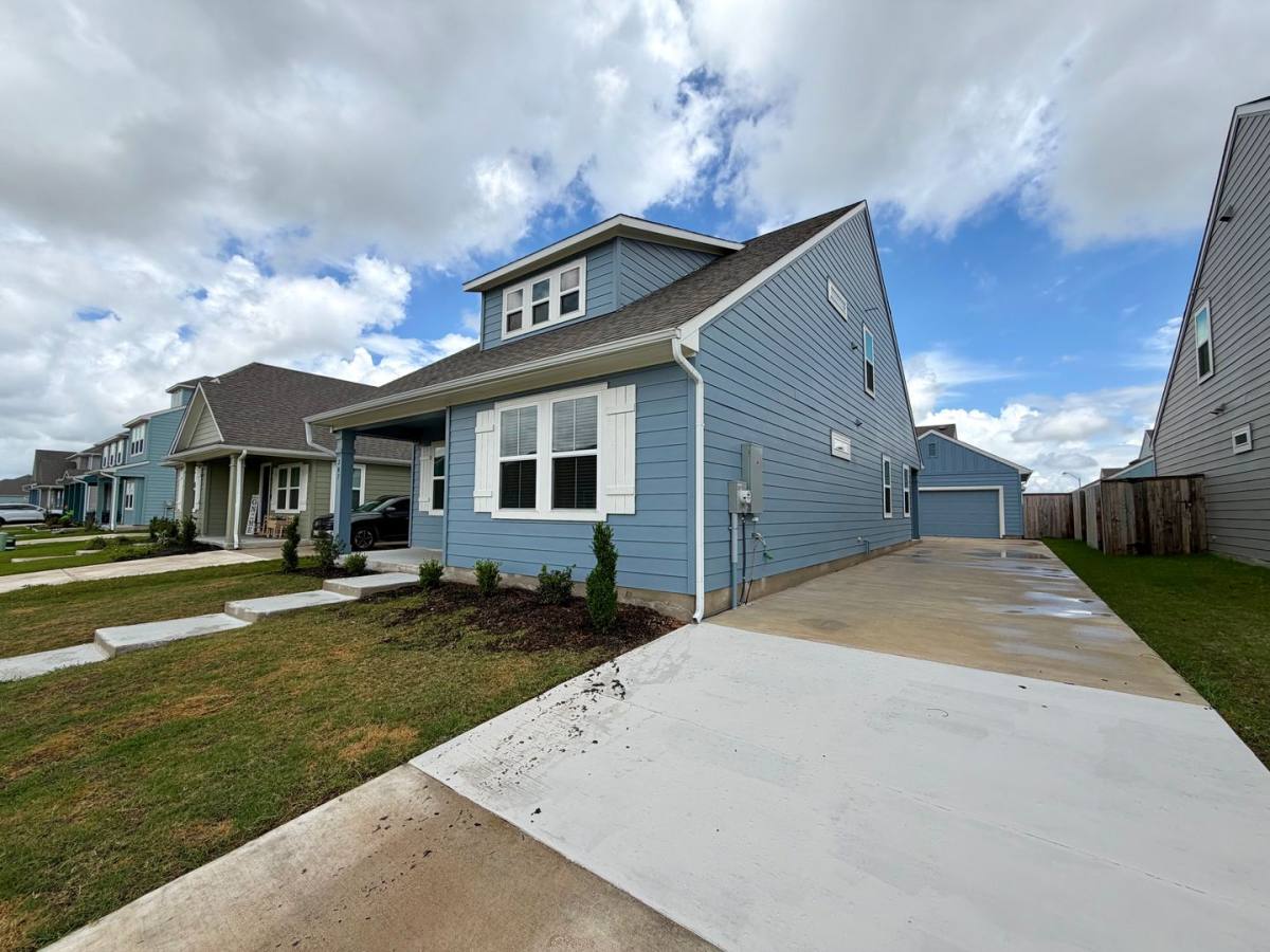 House for rent at 207 Cherry Blossom Lane, Taylor, TX 76574