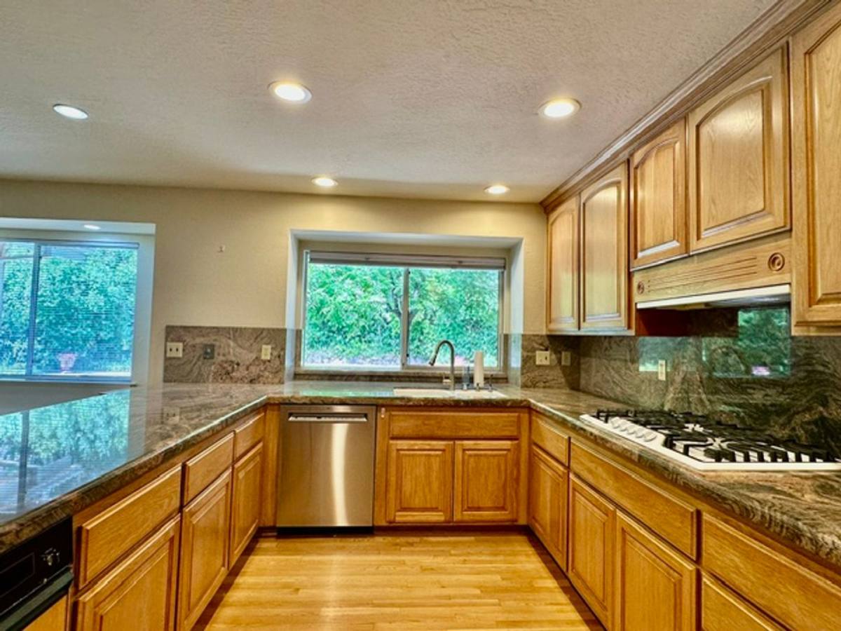 House for rent at 116 Granada Way, Los Gatos, CA 95032