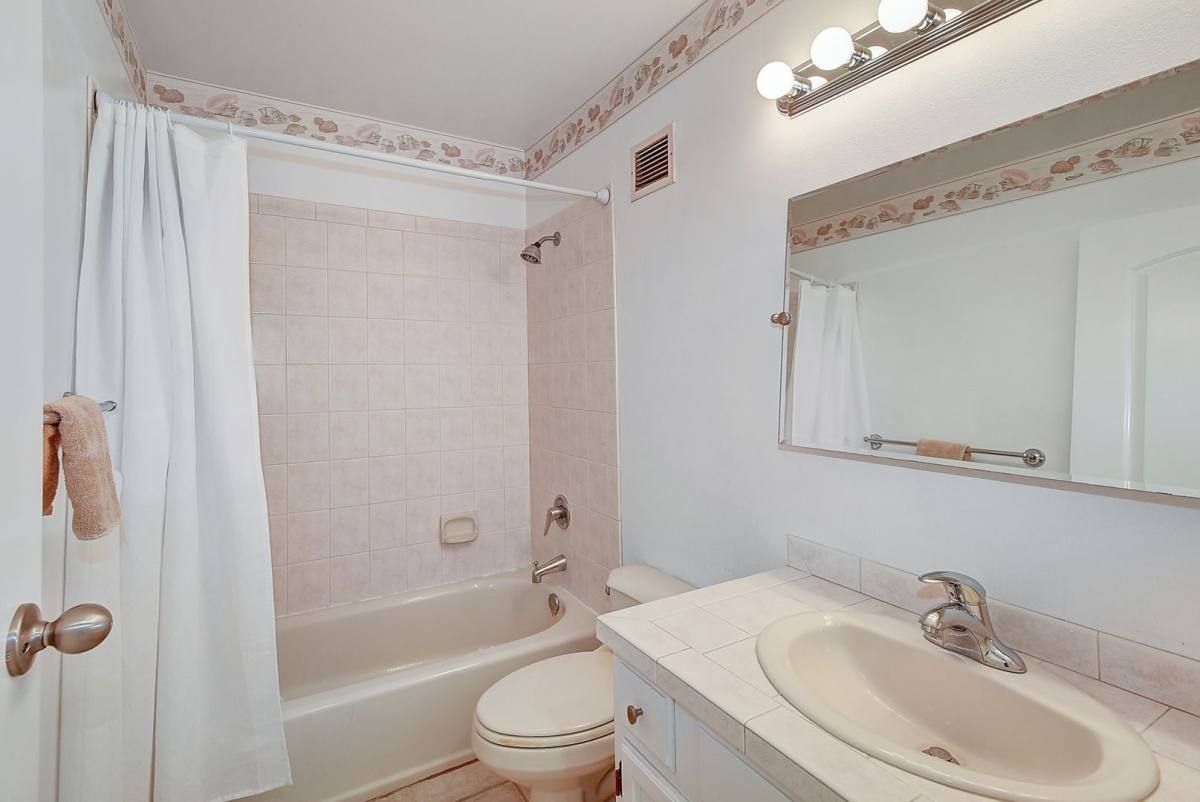 Condo for rent at 77-6585 Sea View Circle, Kailua Kona, HI 96740