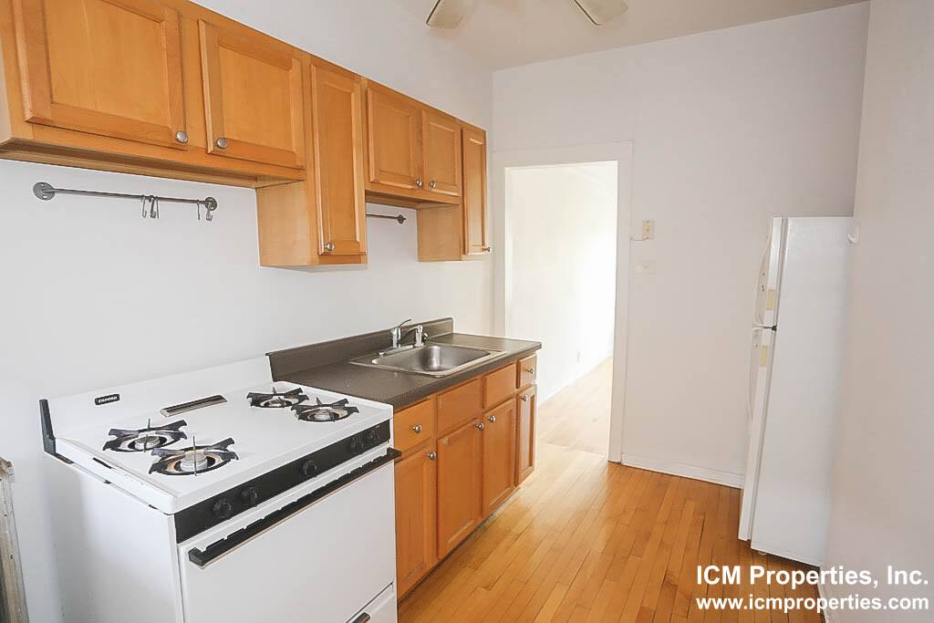 Apartment for rent at 1916 W Winona St #3, Chicago, IL 60640