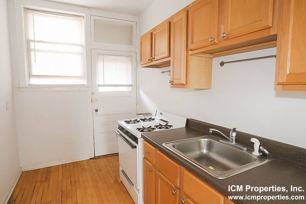 Apartment for rent at 1916 W Winona St #3, Chicago, IL 60640