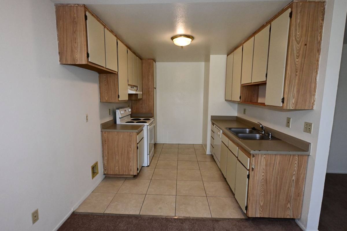 Apartment for rent at 16852 & 16858 Passage Ave, Paramount, CA 90723