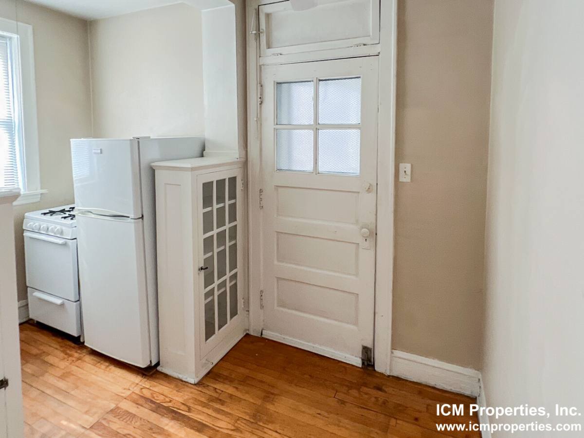Apartment for rent at 3618 N Marshfield Ave #2B, Chicago, IL 60613