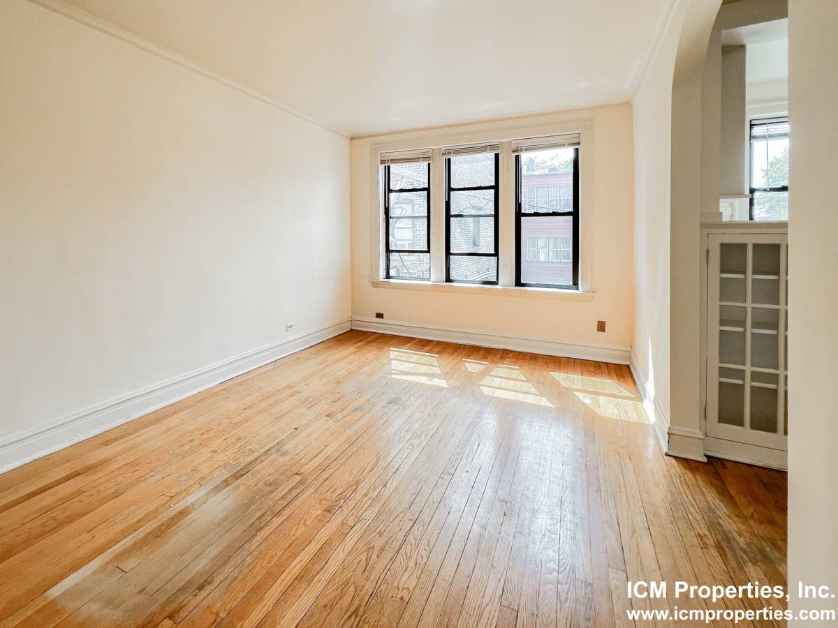 Apartment for rent at 3618 N Marshfield Ave #2B, Chicago, IL 60613