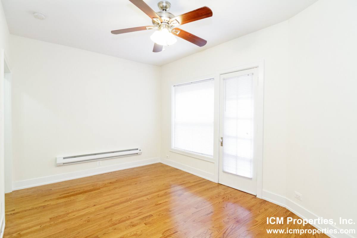 Apartment for rent at 2876 N Clark St #1, Chicago, IL 60657