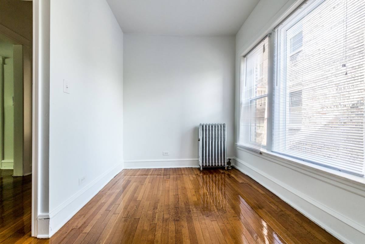 Apartment for rent at 7755 S Sangamon St, Chicago, IL 60620