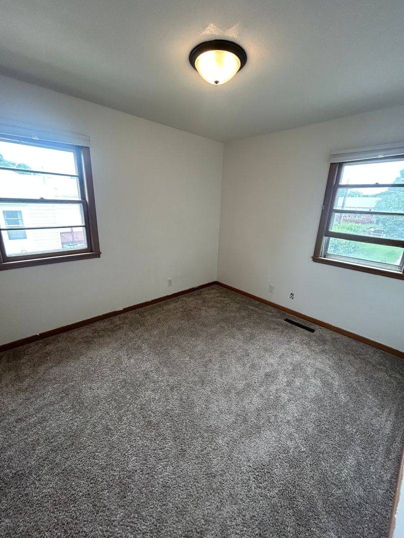 Apartment for rent at 1729 S 4th St, Aberdeen, SD 57401