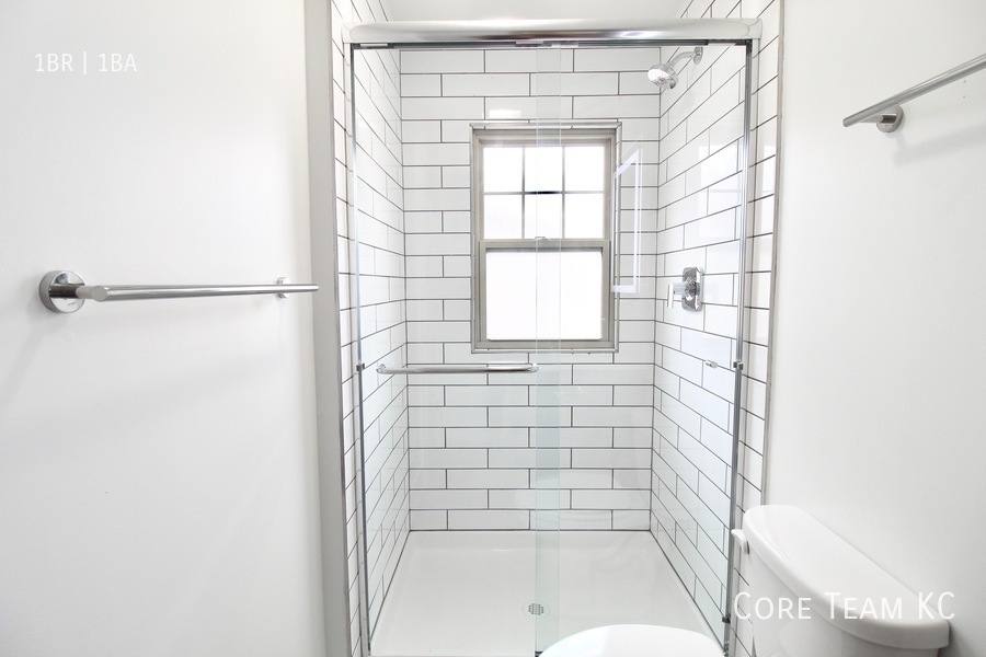 Apartment for rent at 4325 Roanoke Parkway #1N, Kansas City, MO 64111