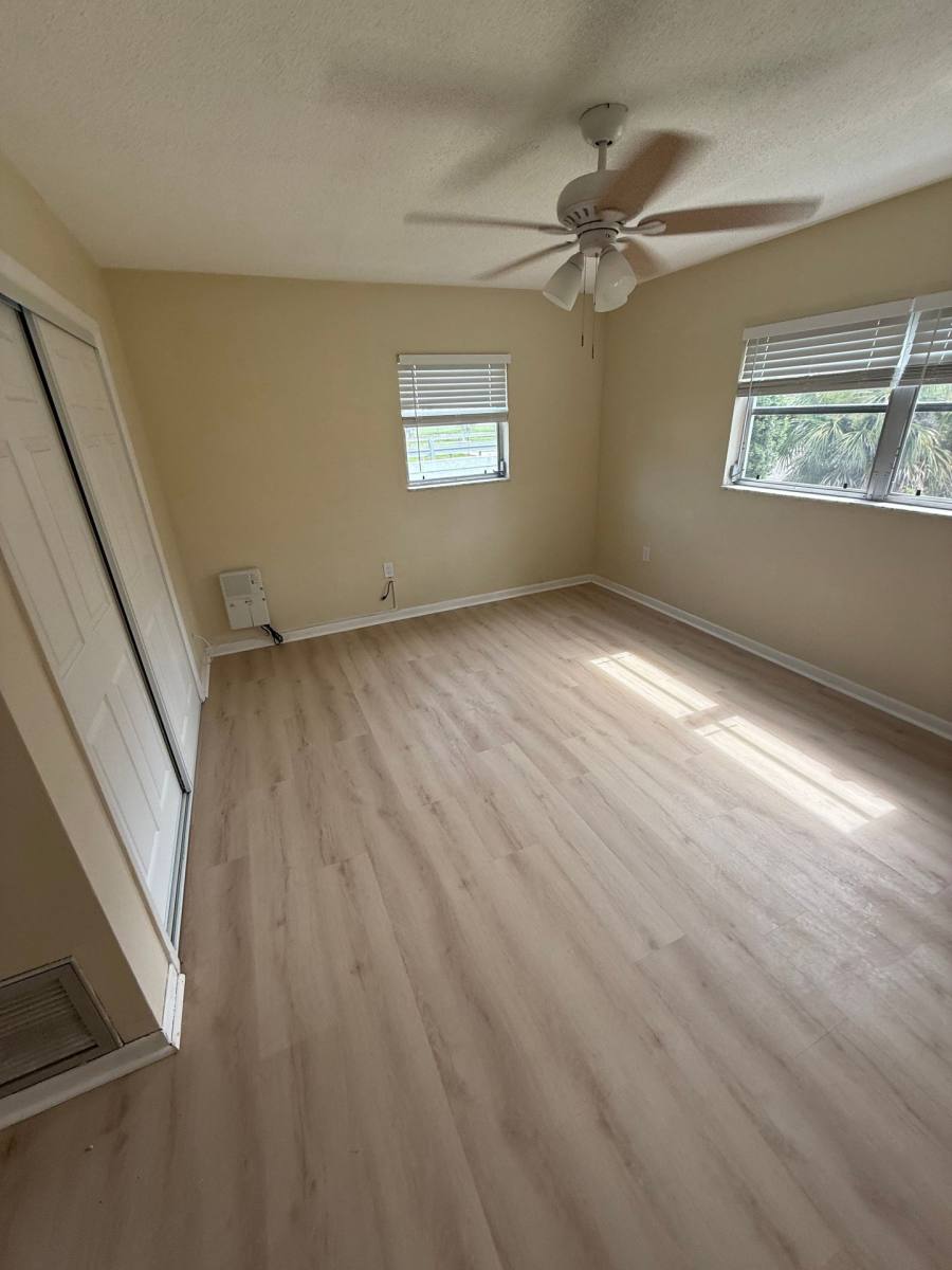 Apartment for rent at 2099 Kings Highway, Clearwater, FL 33755