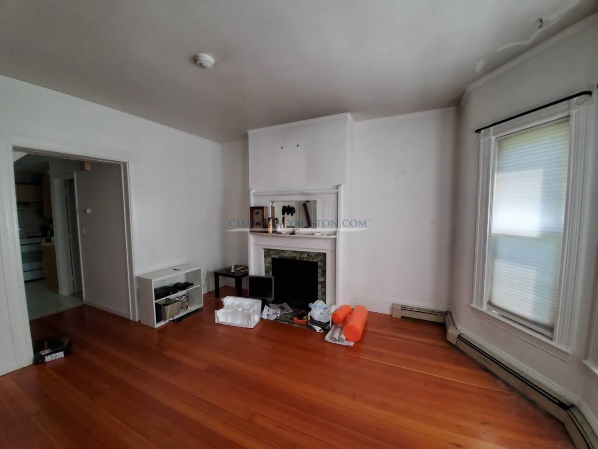 House for rent at 64 Murdock St #1, Brighton, MA 02135