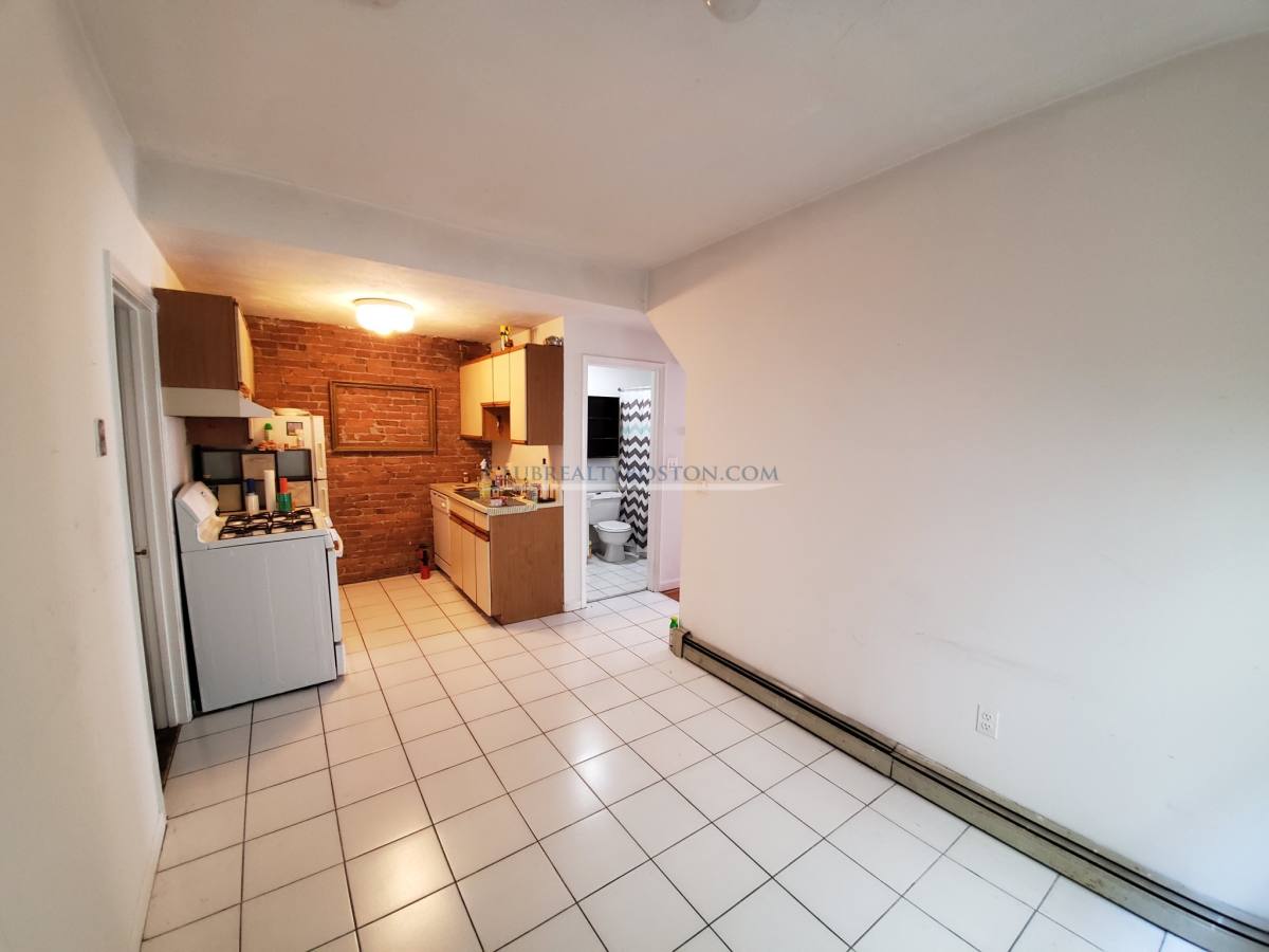 House for rent at 64 Murdock St #1, Brighton, MA 02135