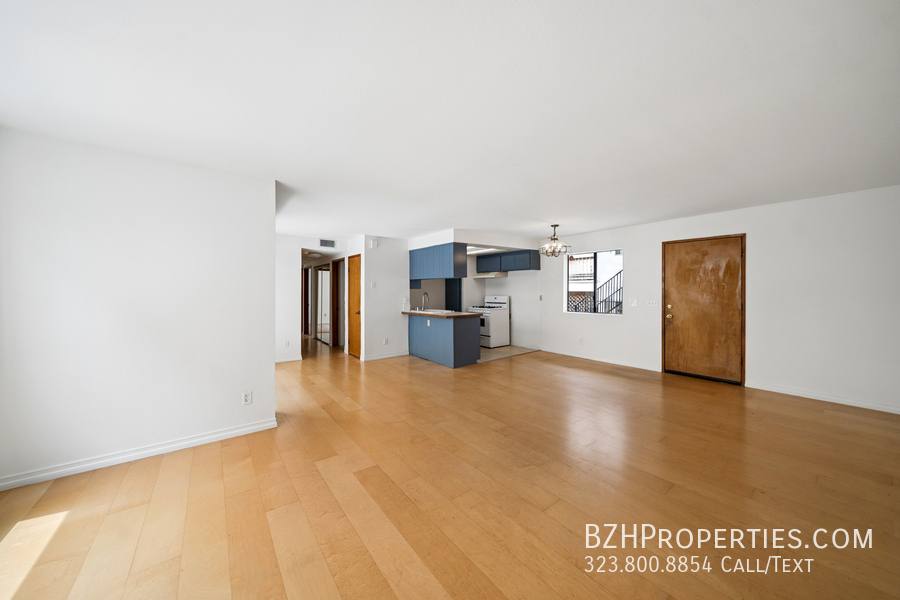Apartment for rent at 11924 Mayfield Ave #2, Los Angeles, CA 90049