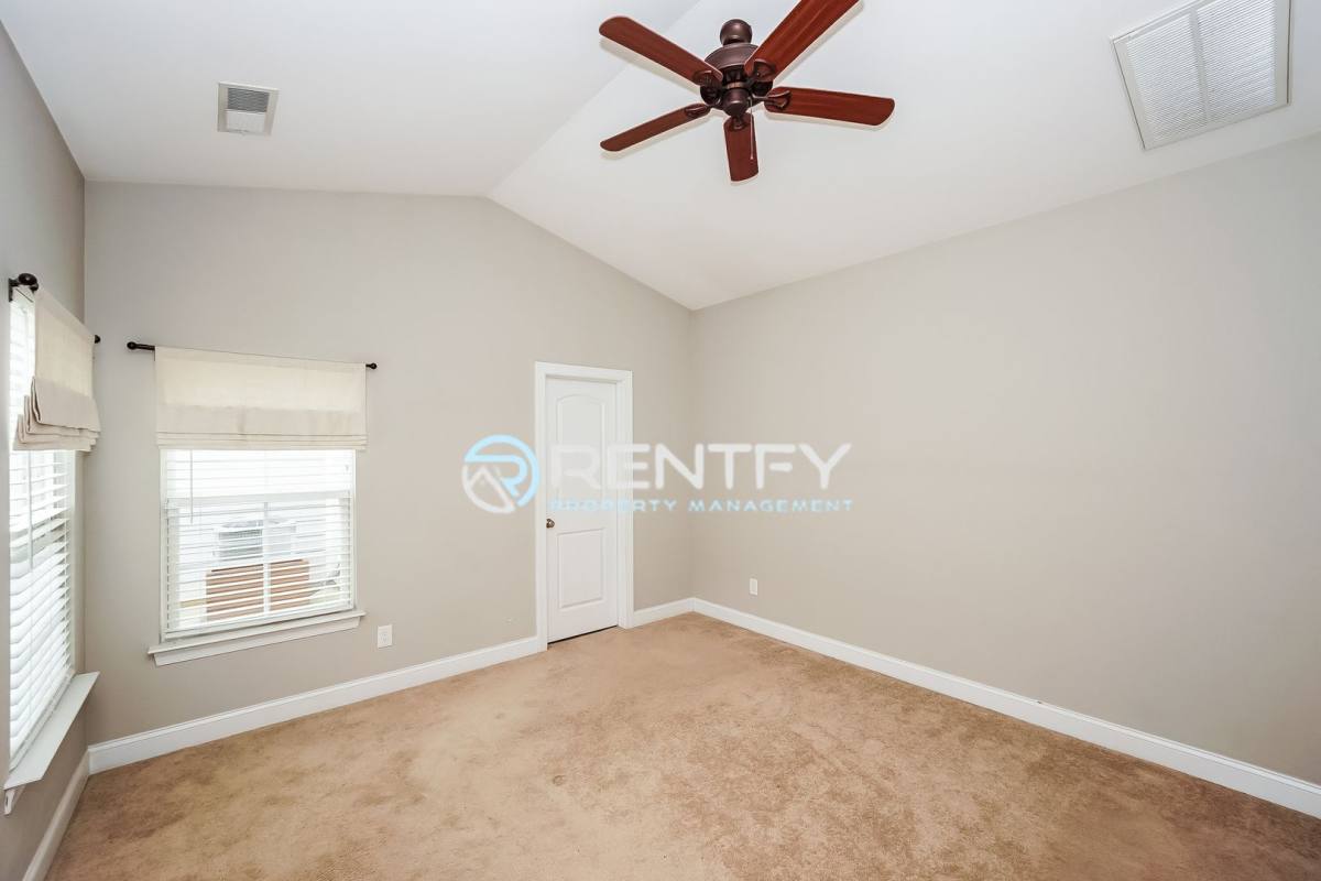 Townhouse for rent at 2506 Gallery Dr, Denver, NC 28037