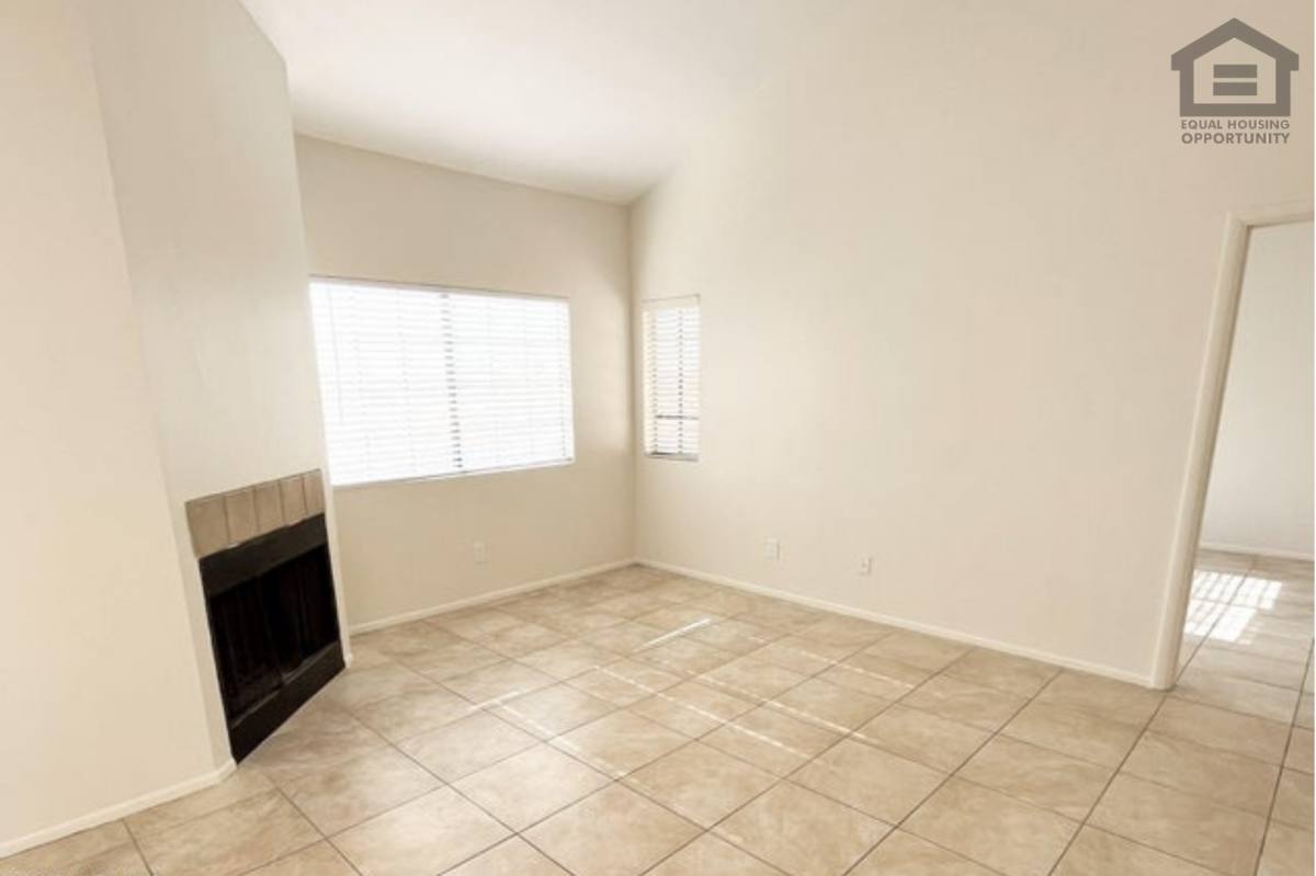 Apartment for rent at 930 N Mesa Dr, Mesa, AZ 85201