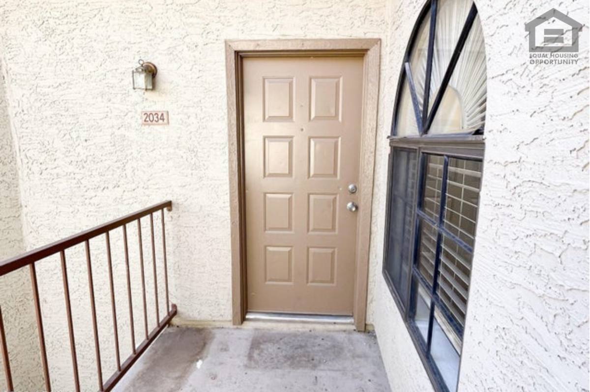 Apartment for rent at 930 N Mesa Dr, Mesa, AZ 85201