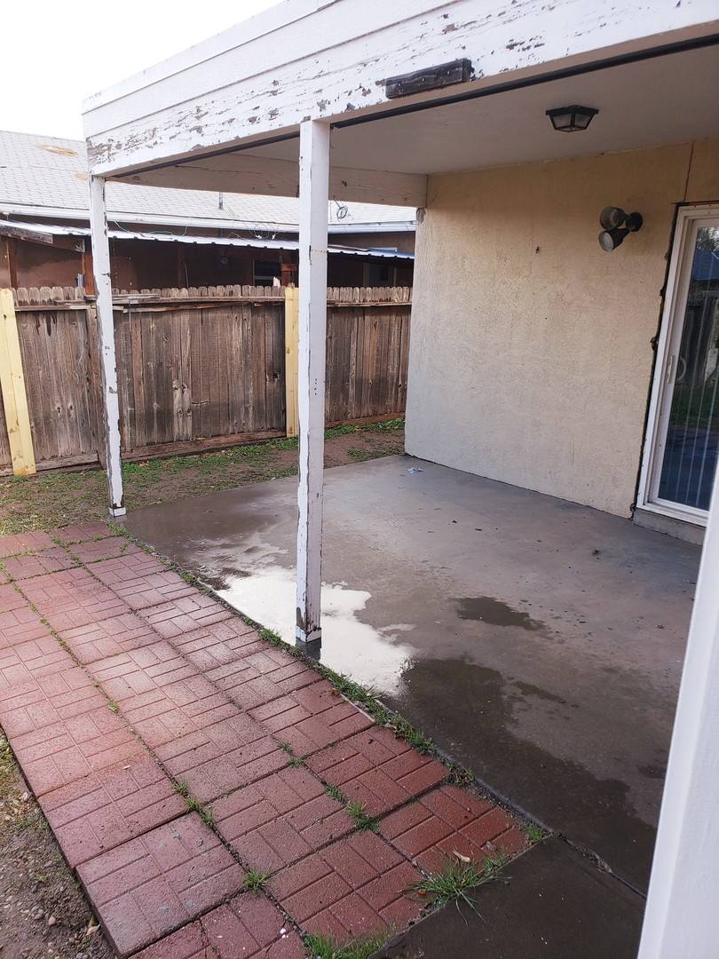 House for rent at 221 Shirley St NE, Albuquerque, NM 87123
