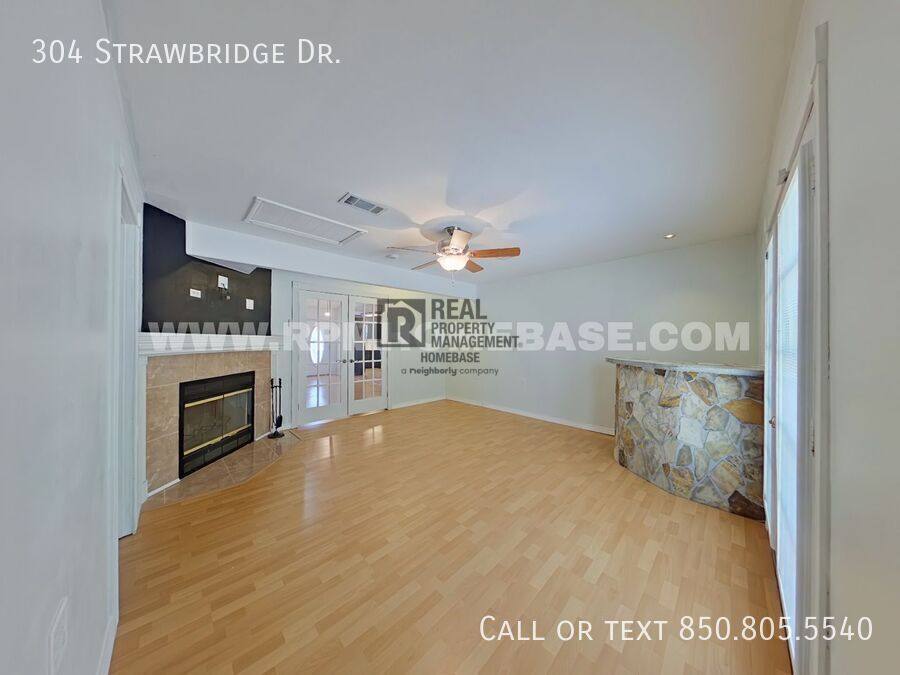 House for rent at 304 Strawbridge Dr, Crestview, FL 32539