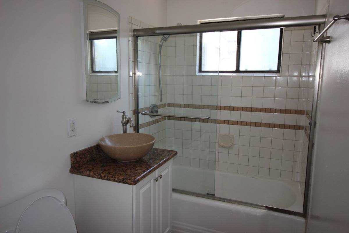 House for rent at 1922 Moraga Dr, Santa Rosa, CA 95404