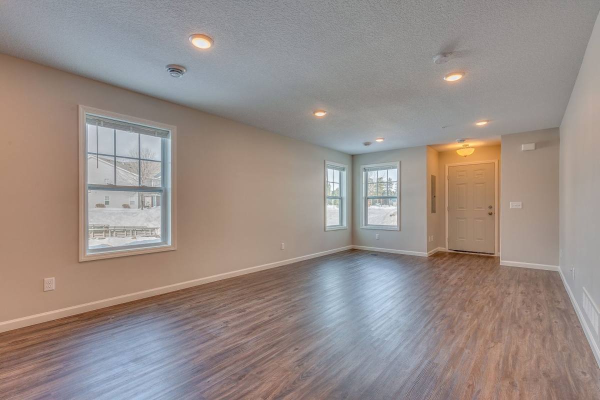 Townhouse for rent at 12648 Pond View Rd, Zimmerman, MN 55398