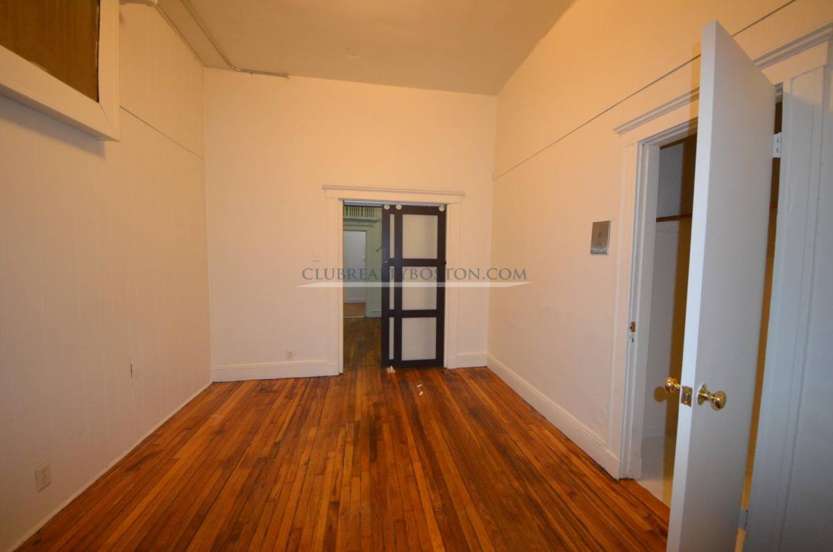 Apartment for rent at 25 Walbridge St #B, Allston, MA 02134