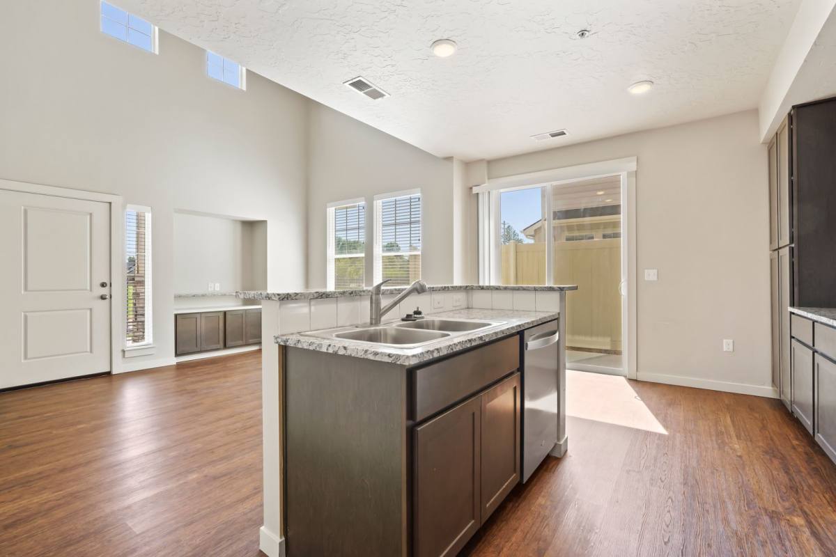 Townhouse for rent at 7356 N Lucy Rose Lane, Garden City, ID 83714