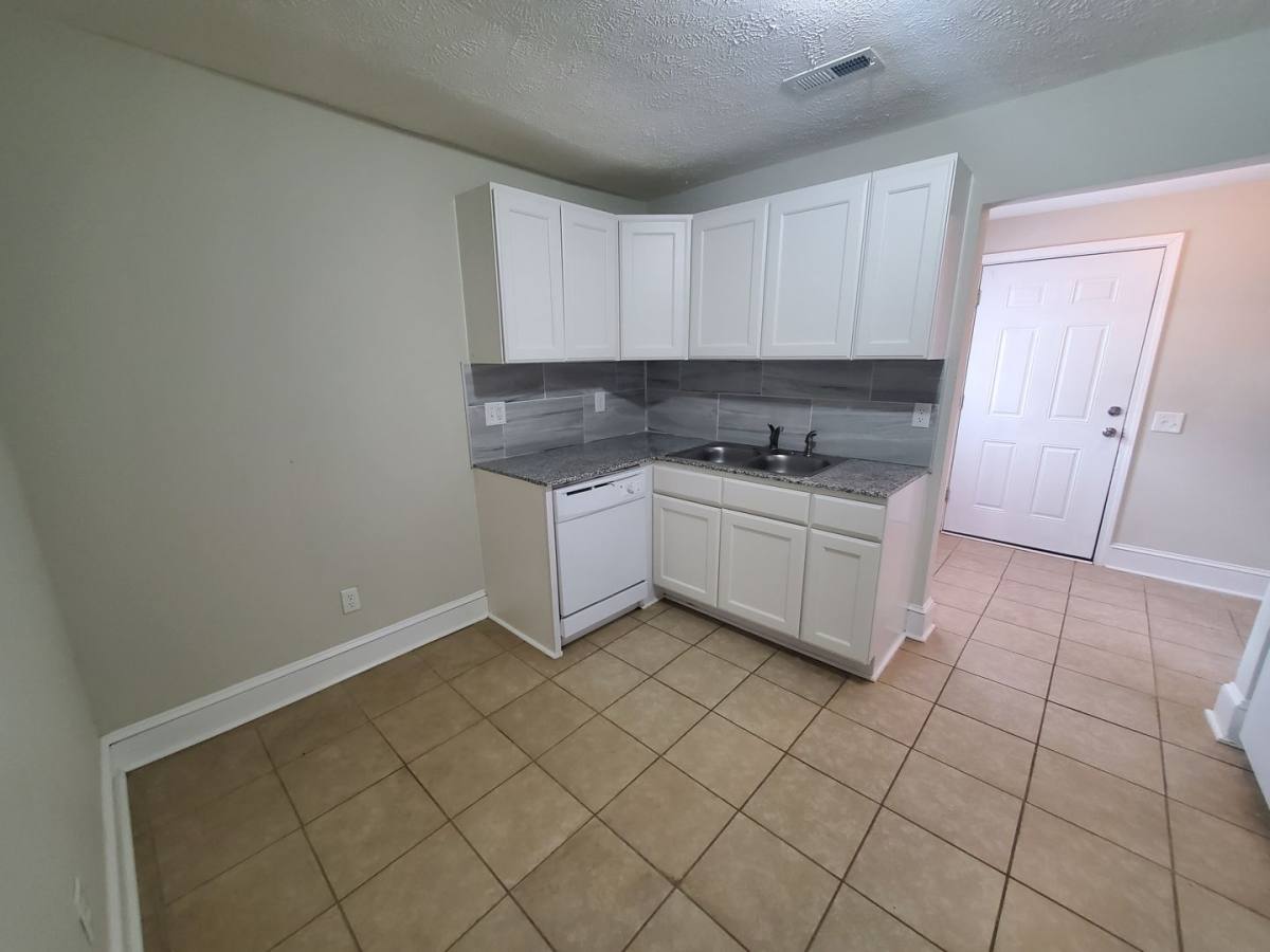 Apartment for rent at 222-A Woodrow St, Fayetteville, NC 28303