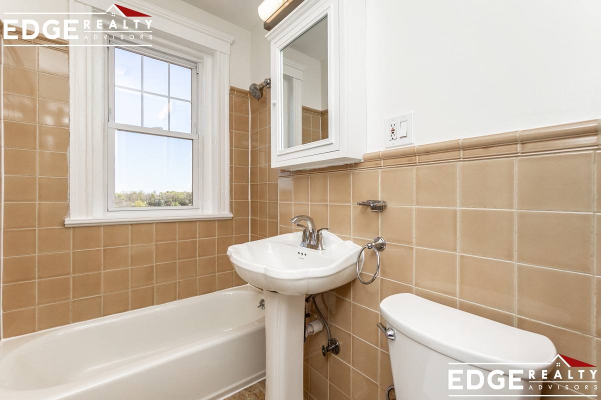 Apartment for rent at 2001 Commonwealth Ave #34, Brighton, MA 02135