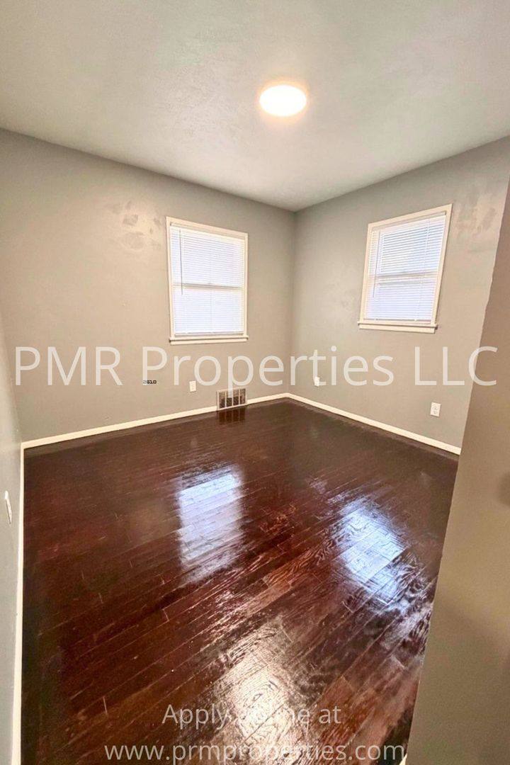 House for rent at 2115 Ave M, Council Bluffs, IA 51501