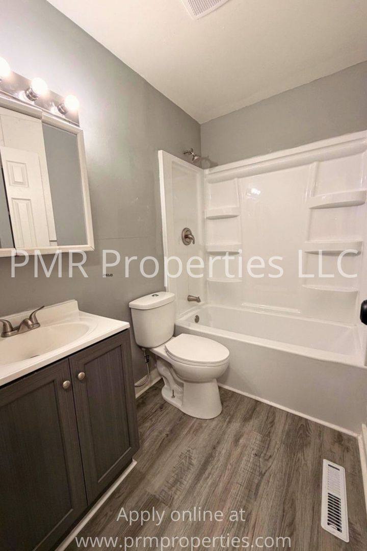 House for rent at 2115 Ave M, Council Bluffs, IA 51501
