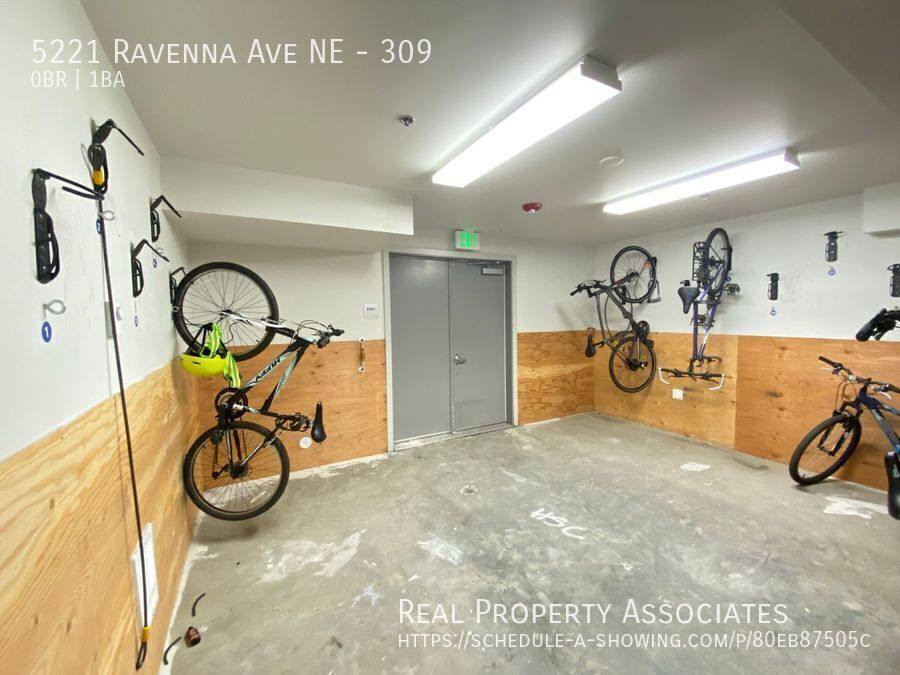 Apartment for rent at 5221 Ravenna Ave NE #309, Seattle, WA 98105
