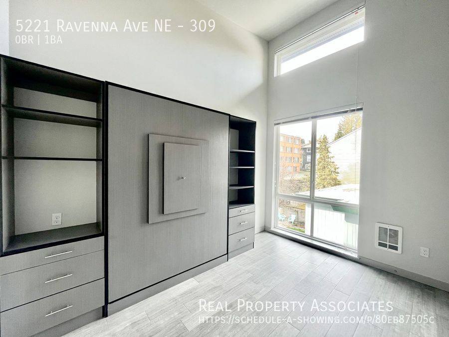 Apartment for rent at 5221 Ravenna Ave NE #309, Seattle, WA 98105
